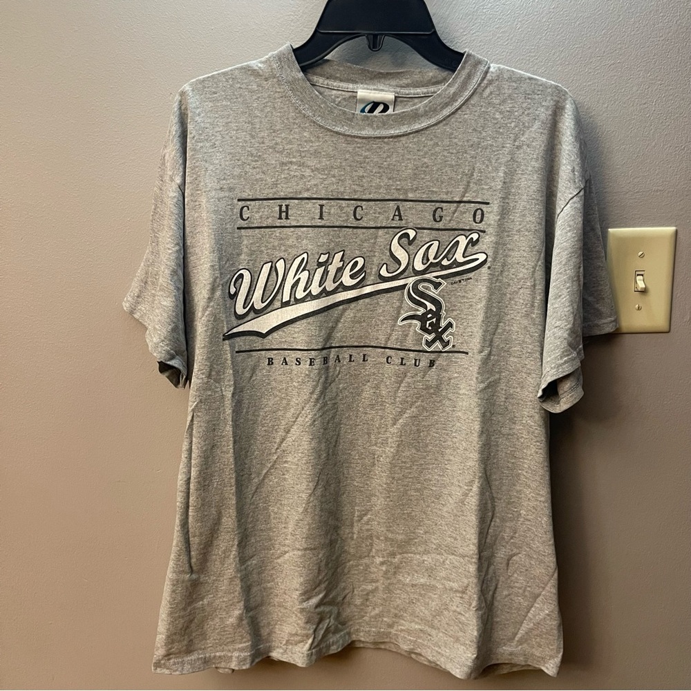 Vintage Y2K Chicago White Sox Baseball gray graphic short sleeve Shirt